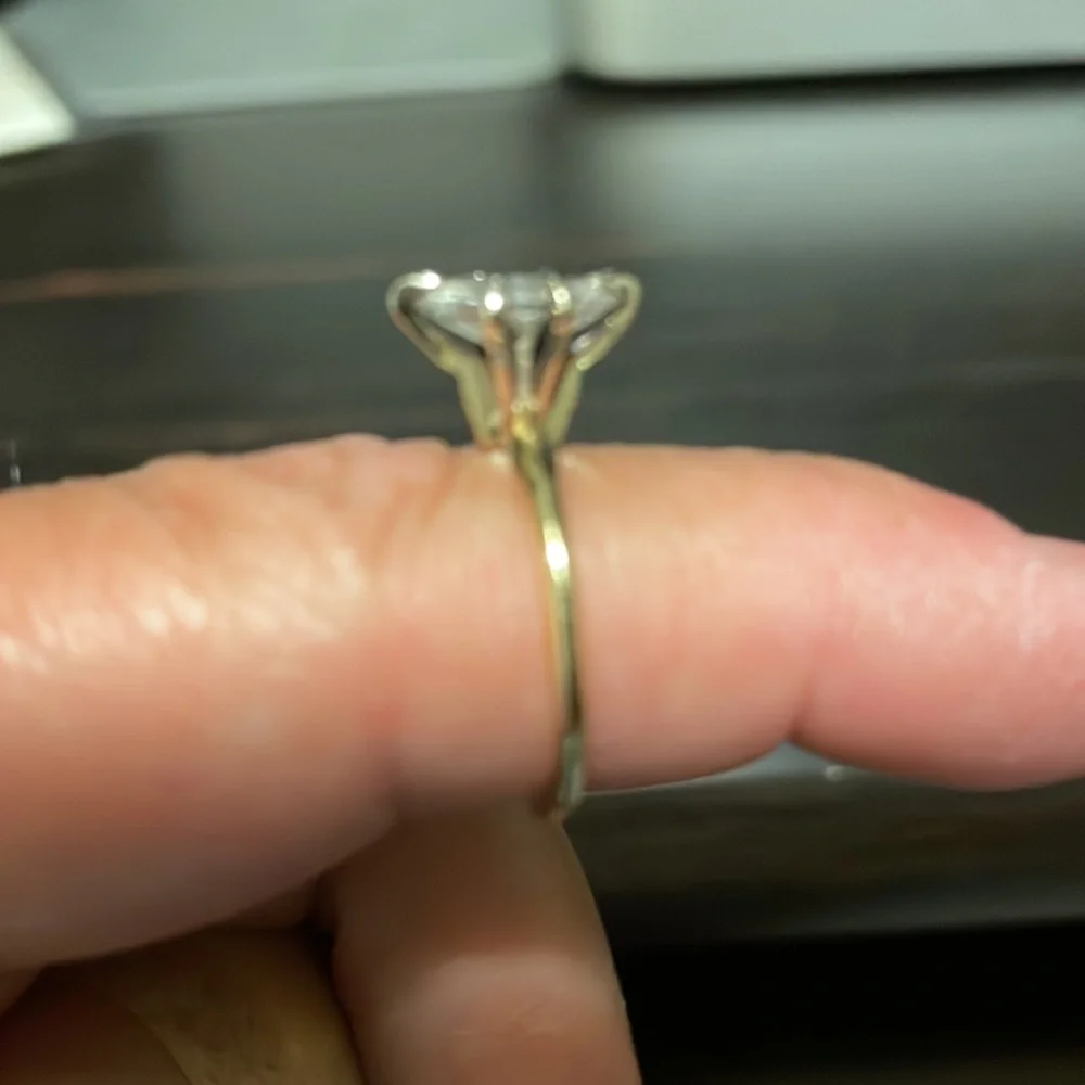 Beautiful 1 carat REAL Marquise cut diamond ring. - Picture 2 of 7